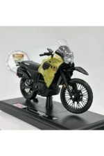 Kawasaki KLR 650 Maket Motor - 1:18 Maisto Diecast