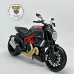 Ducati XDiavel Carbon Maket Motor - 1:12 Maisto Diecast