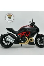Ducati XDiavel Carbon Maket Motor - 1:12 Maisto Diecast - Görsel 2