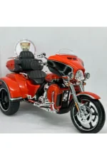 Harley Davidson 2021 CVO TRI Maket Motor - 1:12 Diecast