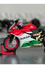 Ducati Panigale 1199 Maket - 1:9 Işıklı Duman Efektli - Görsel 4