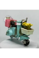 El Yapımı Dekoratif Turkuaz Çiçekli Scooter Motosiklet Model – Metal Biblo & Vintage Maket (13 cm)
