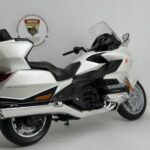Honda Goldwing Maket - 1:12 Welly Beyaz Touring Serisi - Görsel 3
