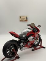 Ducati Panigale V4R 1:6 Diecast Model Işıklı Sesli Dumanlı - görsel 3