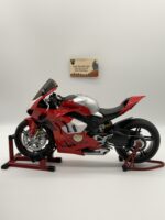 Ducati Panigale V4R 1:6 Diecast Model Işıklı Sesli Dumanlı - görsel 5