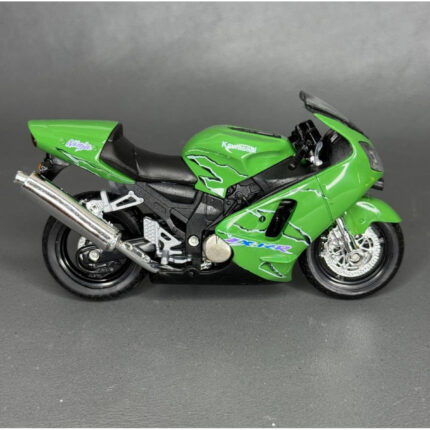 Kawasaki Ninja ZX-12R 2001 1:18 Diecast Motosiklet Modeli – Yeşil - görsel 2