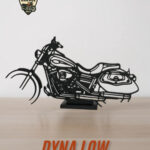 Harley Dyna Low Rider Masa Dekoru – Motor Tutkunlarına Özel Motosiklet Silüeti