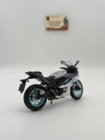 Yamaha YZF-R3 1:12 Diecast Motosiklet - Sesli Işıklı Metal Model - Görsel 3