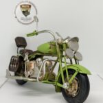 Nostaljik Deri Çantalı Yeşil Chopper - 1:18 Ölçek (12cm) Dekoratif Motosiklet Modeli