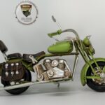 Nostaljik Deri Çantalı Yeşil Chopper - 1:18 Ölçek (12cm) Dekoratif Motosiklet Modeli - Görsel 2