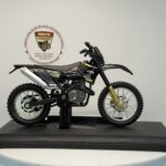 Siyah Enduro Cross - 1:18 Ölçek (12cm) Kutulu Standlı Diecast Motosiklet Modeli - Görsel 2