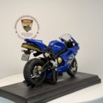 Mavi Yarış Motosikleti #54 - 1:18 Ölçek (12cm) Kutulu Standlı Diecast Model - Görsel 3