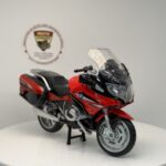 BMW R1250 RT - 1:18 Ölçek (12cm) Kutulu Standlı Diecast Model (Kırmızı)