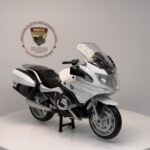 BMW R1250 RT - 1:18 Ölçek (12cm) Kutulu Standlı Diecast Model (Beyaz)