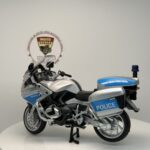 BMW R1250 RT-P Polis Motosikleti - 1:18 Ölçek (12cm) Kutulu Standlı Diecast Model - Görsel 4