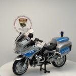 BMW R1250 RT-P Polis Motosikleti - 1:18 Ölçek (12cm) Kutulu Standlı Diecast Model - Görsel 6