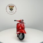 1976 Vespa 200 Rally - 1:18 Ölçek (12cm) Kutulu Standlı Diecast Model (Kırmızı) - Görsel 7