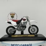 Honda XR400R Enduro 1:18 Ölçek Stantlı Diecast Maket - Görsel 2