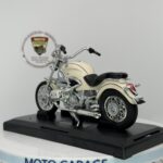 BMW R1200C Cruiser 1:18 Ölçek Lisanslı Diecast Maket - Görsel 4