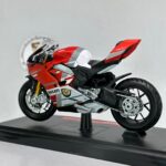 Ducati Panigale V4s Maket Motor - 1:18 Maisto Diecast - Görsel 5