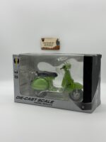 Yeşil Vespa PX125 1:10 Ölçek Diecast Model Scooter | Işıklı Sesli - Görsel 9