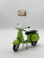 Yeşil Vespa PX125 1:10 Ölçek Diecast Model Scooter | Işıklı Sesli - Görsel 6