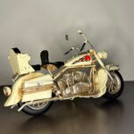 Krem Alev Motifli El Yapımı Metal Motosiklet Biblo (25 cm) - Görsel 3