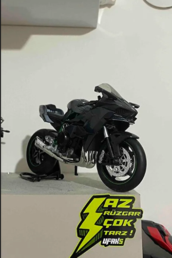 Mehmet Altun koleksiyonundan diecast motosiklet maketleri