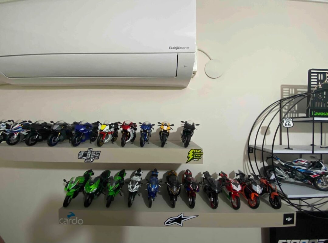 Mehmet Altun koleksiyonundan diecast motosiklet maketleri