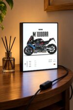 BMW M 1000 RR 2023 Işıklı Moto LightBox – 30x40 cm - görsel 3