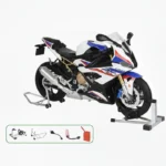 BMW S1000RR 1:6 maket kutu içeriği: stant, şarj kablosu, batarya ve duman sıvısı