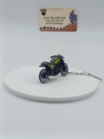 Scrambler Motosiklet Metal Anahtarlık Füme Sarı - Diecast Cafe Racer Motor Figürü - Görsel 3