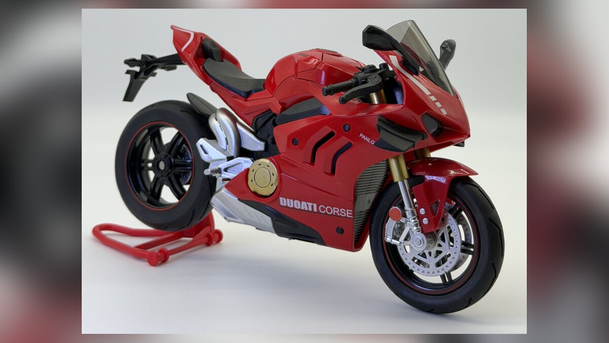 Ducati Panigale V4 maket 1:10 ölçek kırmızı sesli ışıklı diecast model