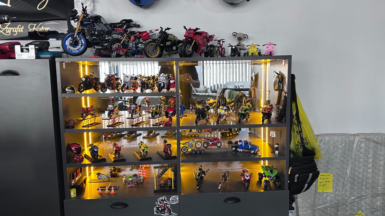 Foto Tebessüm koleksiyonundan diecast motosiklet maketleri