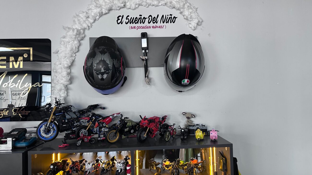 Foto Tebessüm koleksiyonundan diecast motosiklet maketleri