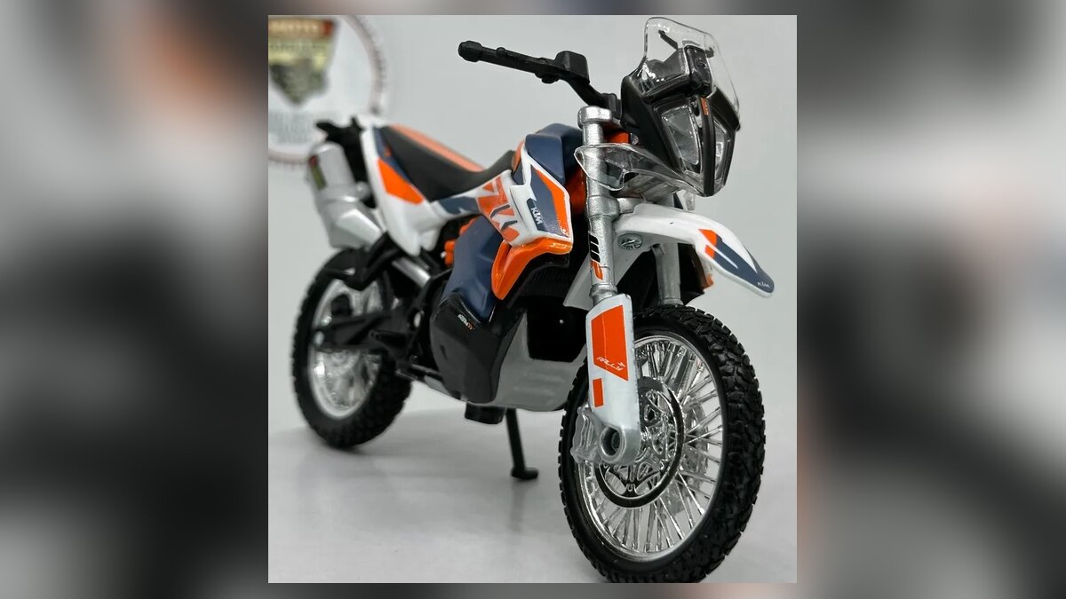 KTM maket motor 790 Adventure 1:18 ölçek Bburago rally diecast model